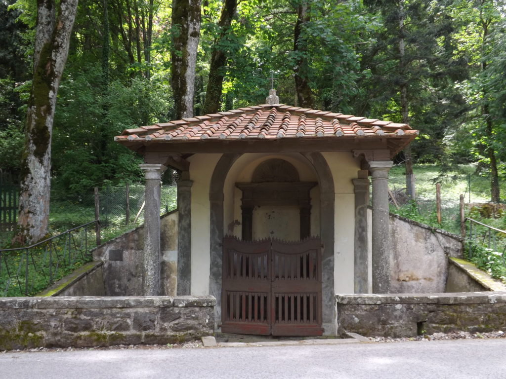 Shrine on road between Vallombrosa and Saltino