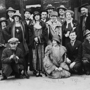 members of avant garde in Paris in 1920s